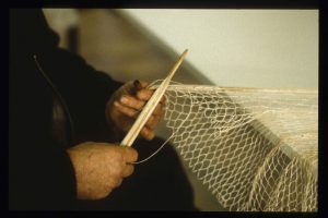 Fischfang_Netzstricken2_FotoFMB Fischfang_Netzstricken2_FotoFMB